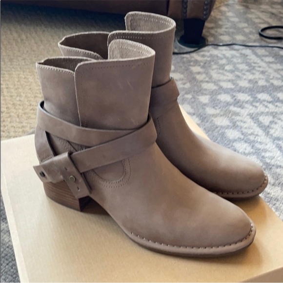 Ugg Elysian Boots Leather Ankle Boot Pirate Boho Indie Tan Brown Size 5 - Picture 3 of 4